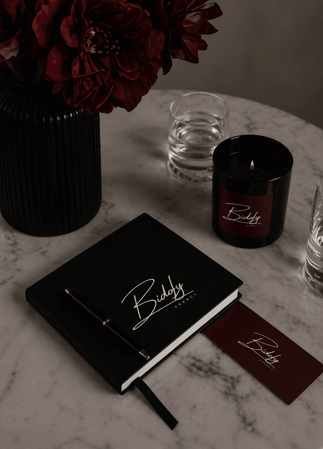 Composition BIDOFY — bureau et fleurs